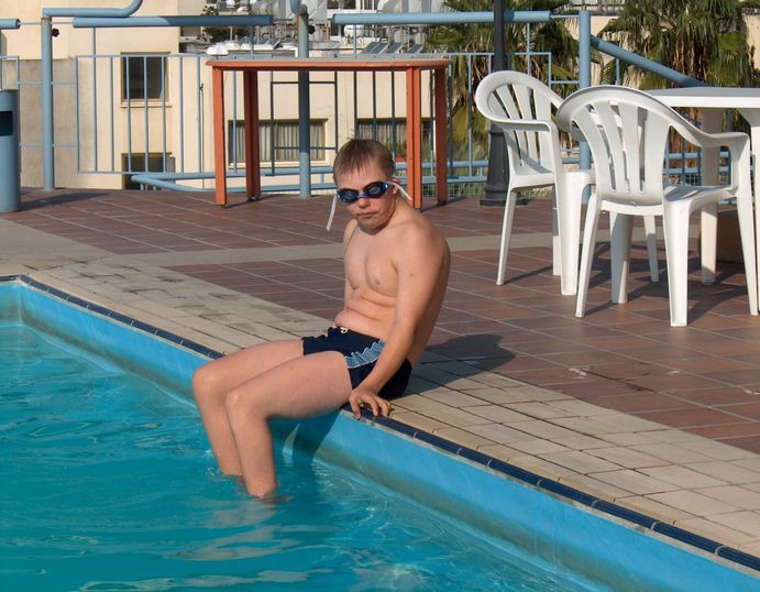Tässä poikani lomallamme Kyproksella -2009